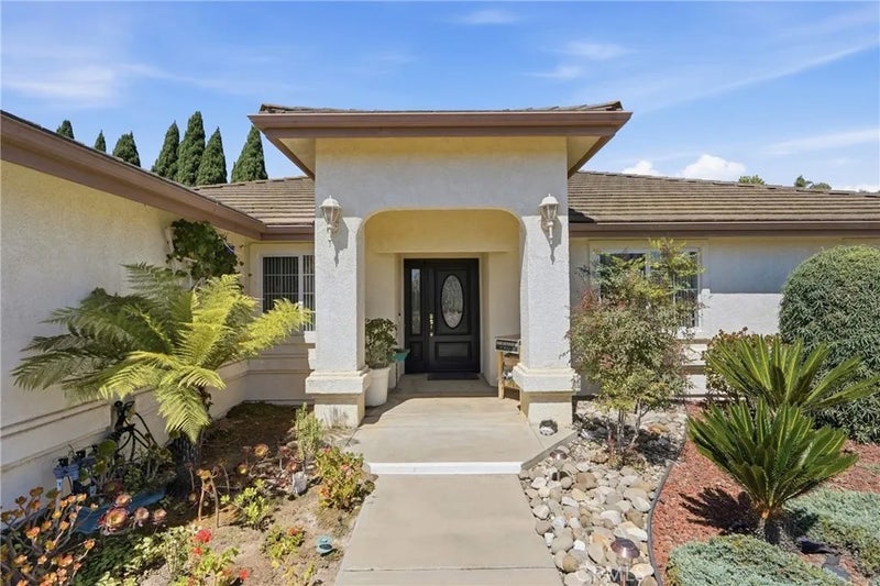 2439 La Costa Drive