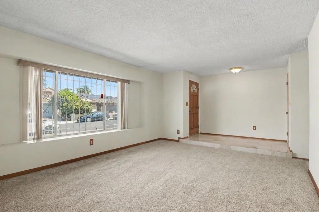 1058 Darwin Place