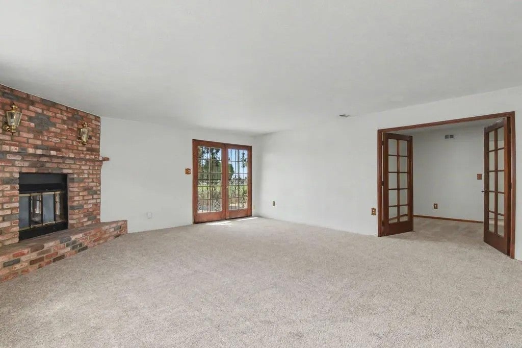 1058 Darwin Place