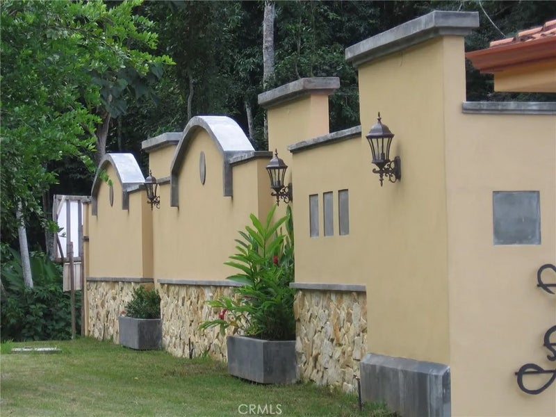 57 COSTA RICA- PUNTA LEONA