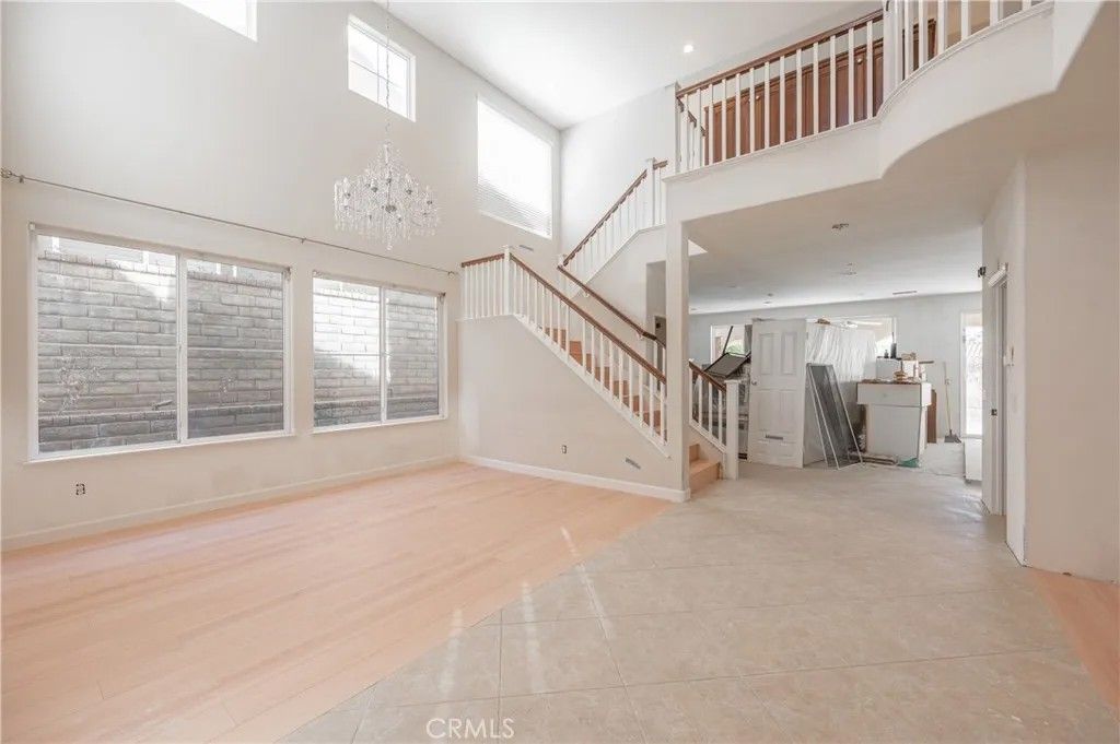 Photo of 29276 Discovery Ridge, Saugus, CA 91390 (MLS # GD25274417)