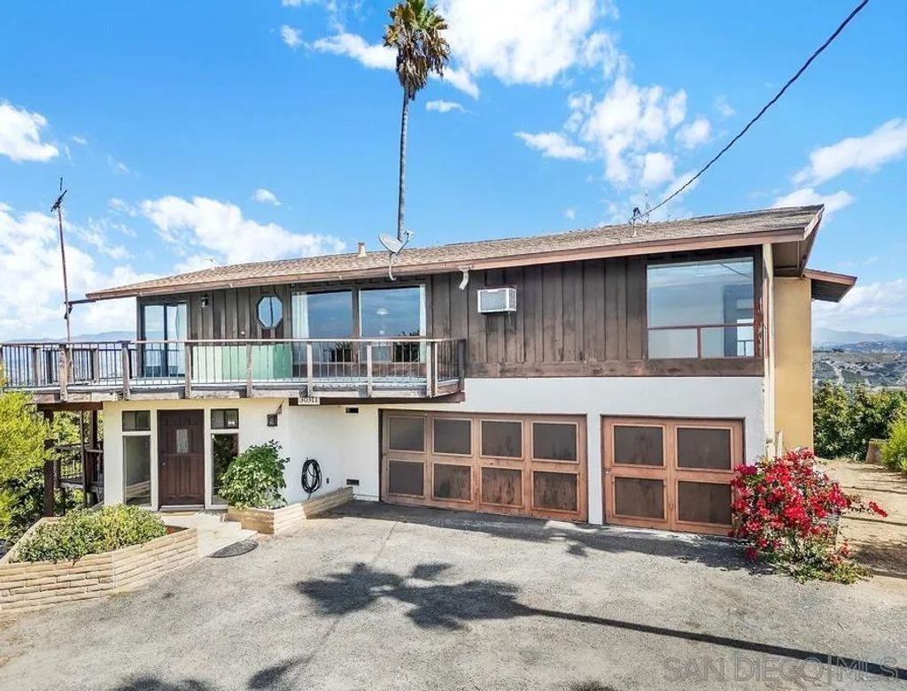 Photo of 30311 Circle R Lane, Valley Center, CA 92082 (MLS # 250043540)