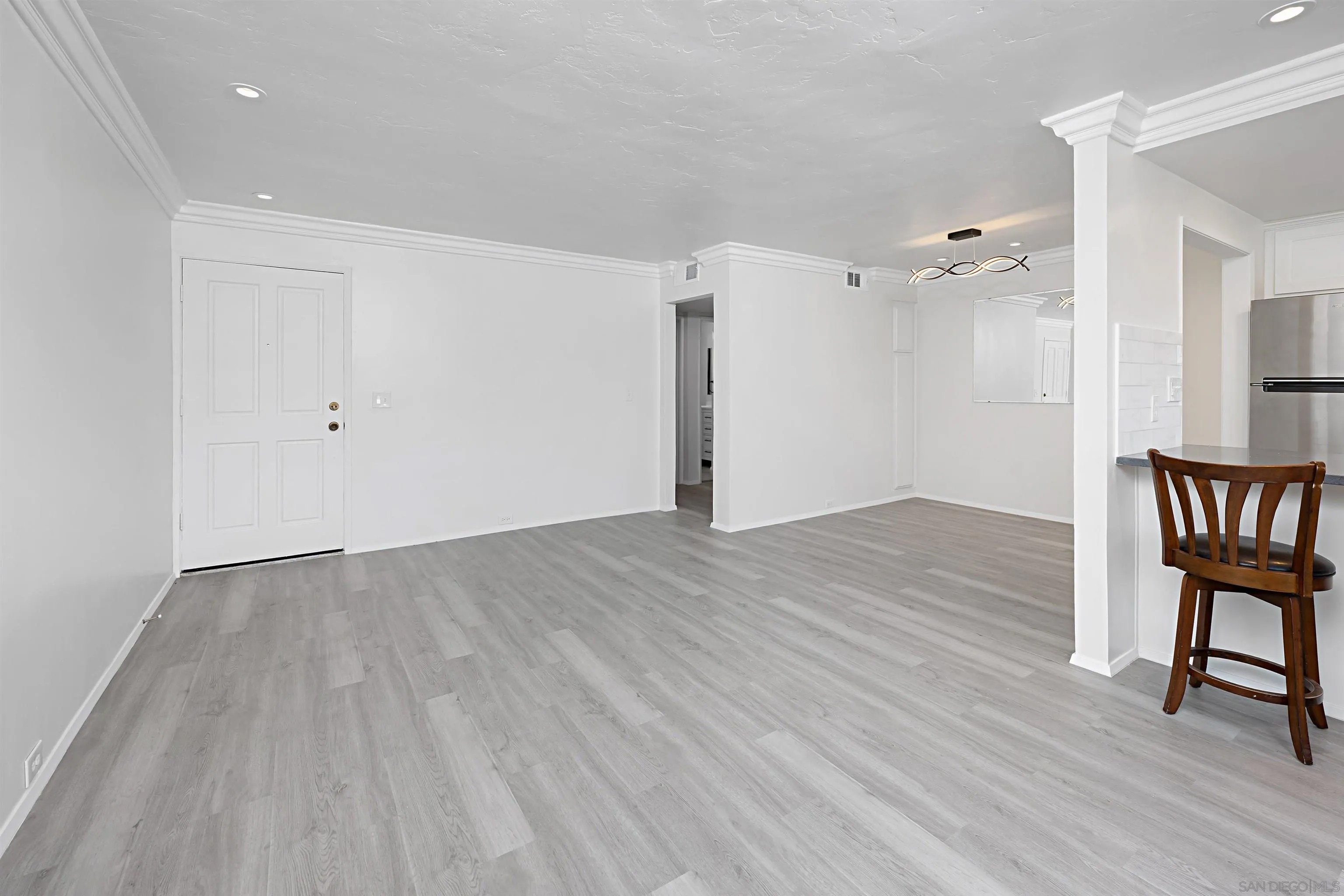 5125 FONTAINE STREET 105