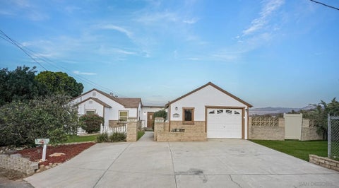 Property photo of 9465 Emerald Grove Ave, Lakeside, CA 92040