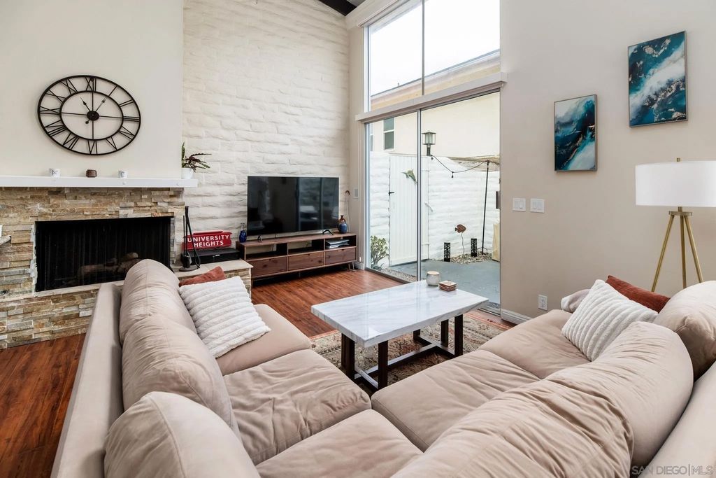 Photo of 2544 Navarra Dr #4, Carlsbad, CA 92009 (MLS # 260006369)