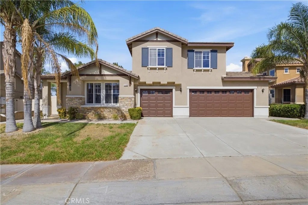 1129 N Shooting Star Drive North