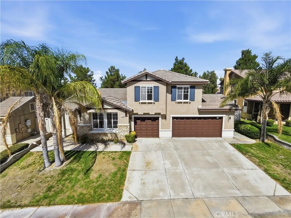 1129 N Shooting Star Drive North