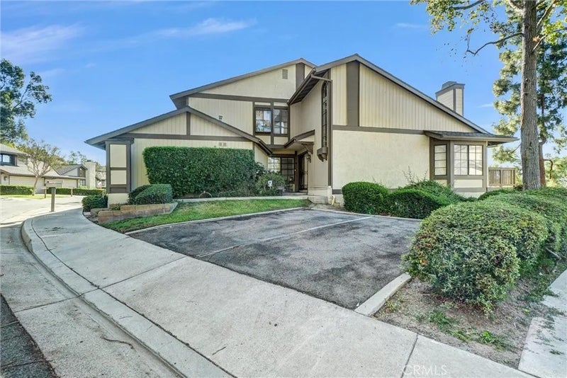 2445 Applewood Circle