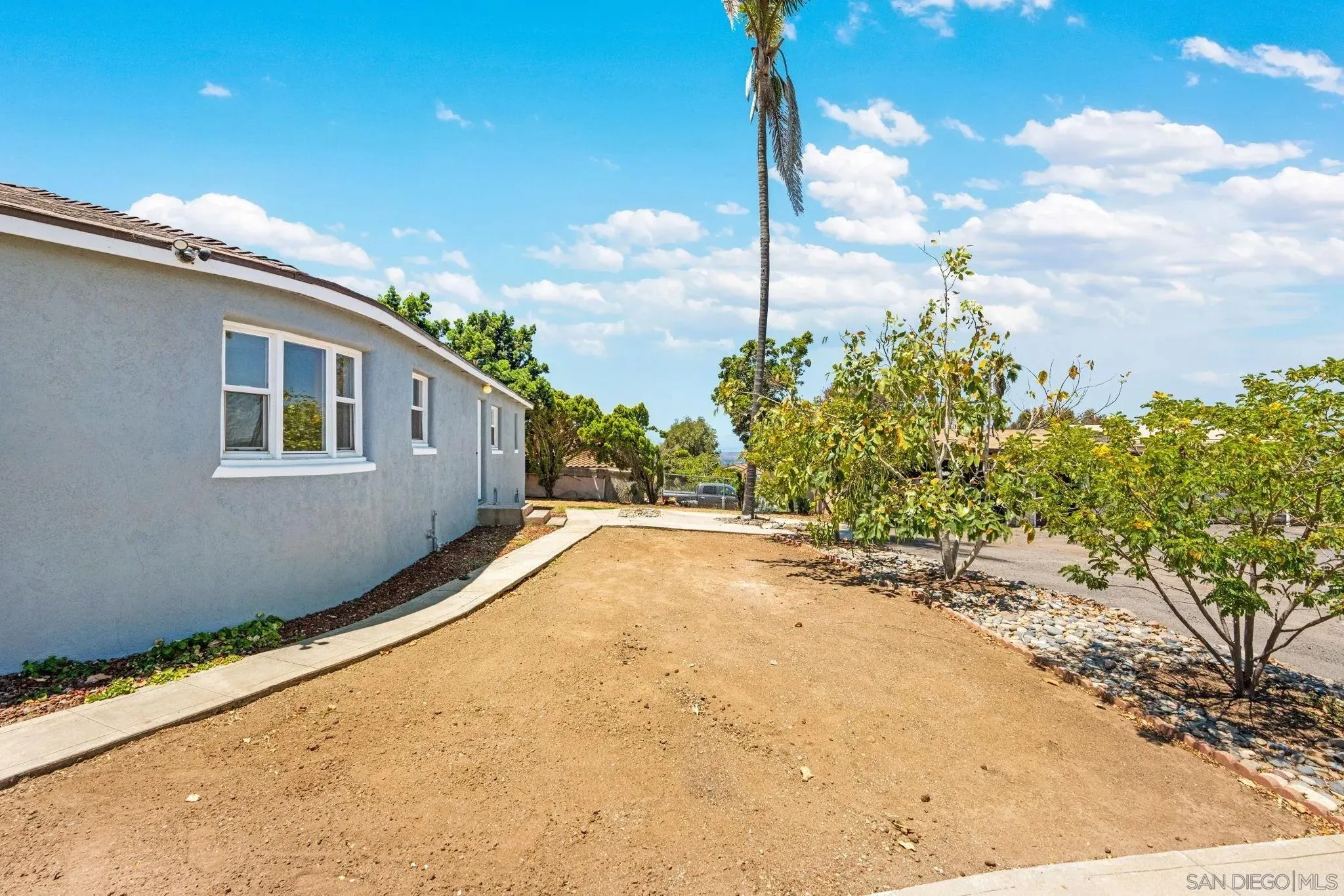 Vista, California 92084, United States, 3 Bedrooms Bedrooms, ,2 BathroomsBathrooms,Residential,Active,195226