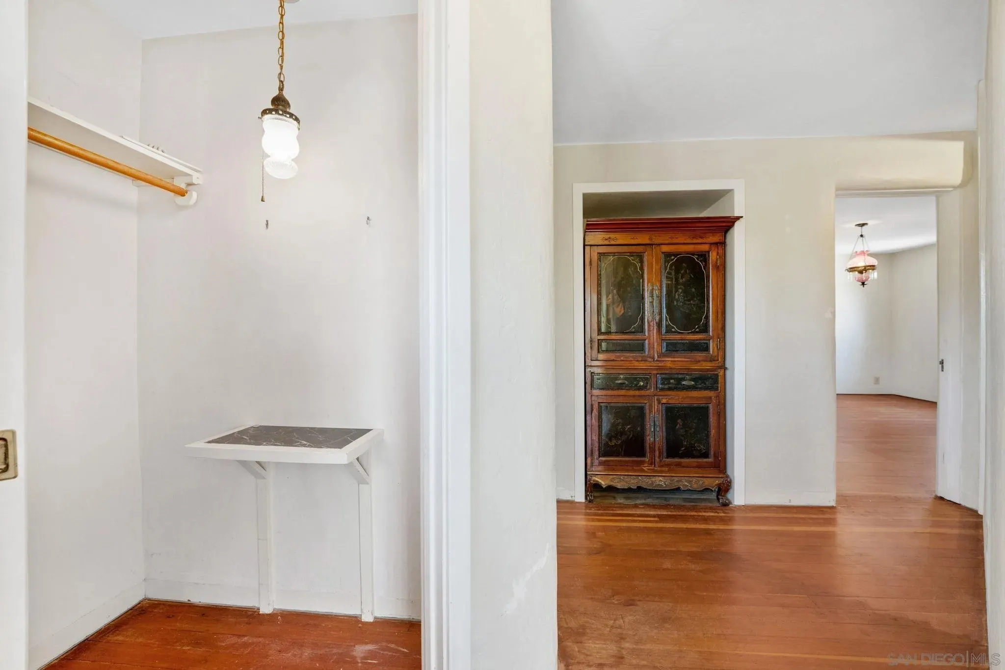 Vista, California 92084, United States, 3 Bedrooms Bedrooms, ,2 BathroomsBathrooms,Residential,Active,195226