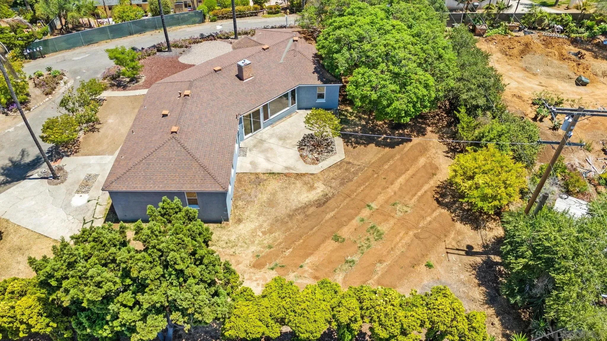 Vista, California 92084, United States, 3 Bedrooms Bedrooms, ,2 BathroomsBathrooms,Residential,Active,195226