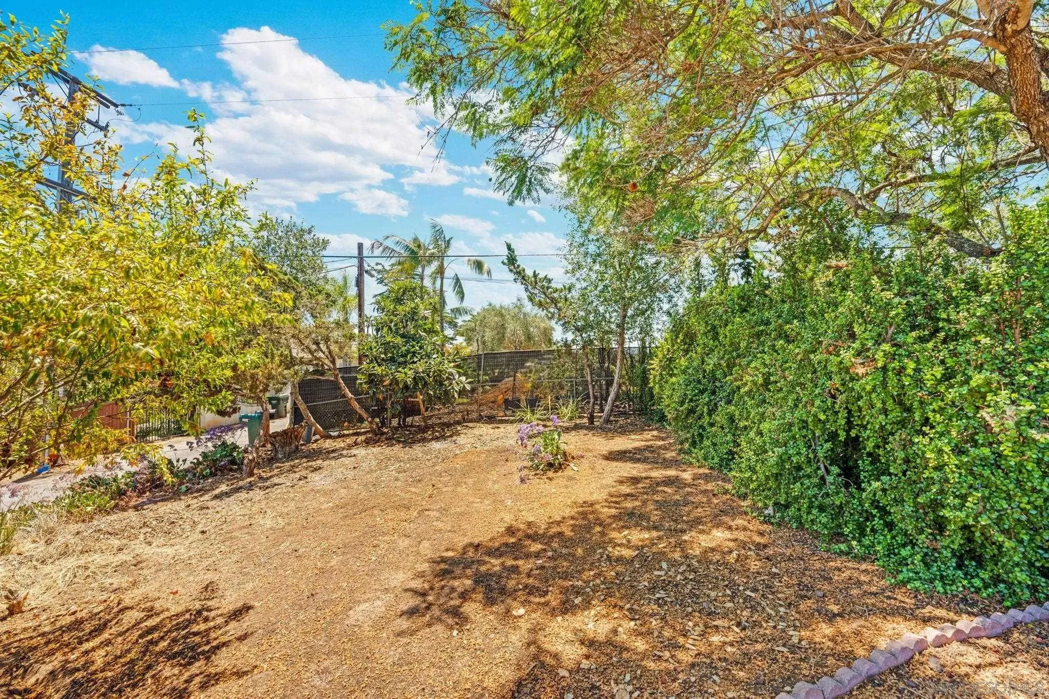 Vista, California 92084, United States, 3 Bedrooms Bedrooms, ,2 BathroomsBathrooms,Residential,Active,195226