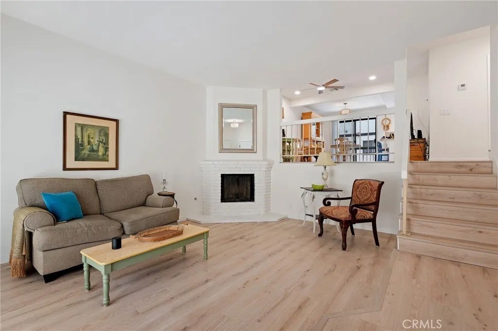 20737 Roscoe Boulevard 703