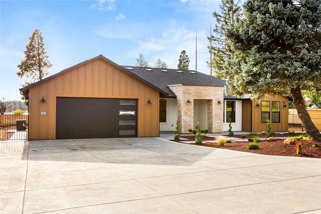 Photo of 6907 Linry Lane, Paradise, CA 95969 (MLS # PA26092875)