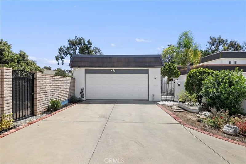 24 Rockrose Way