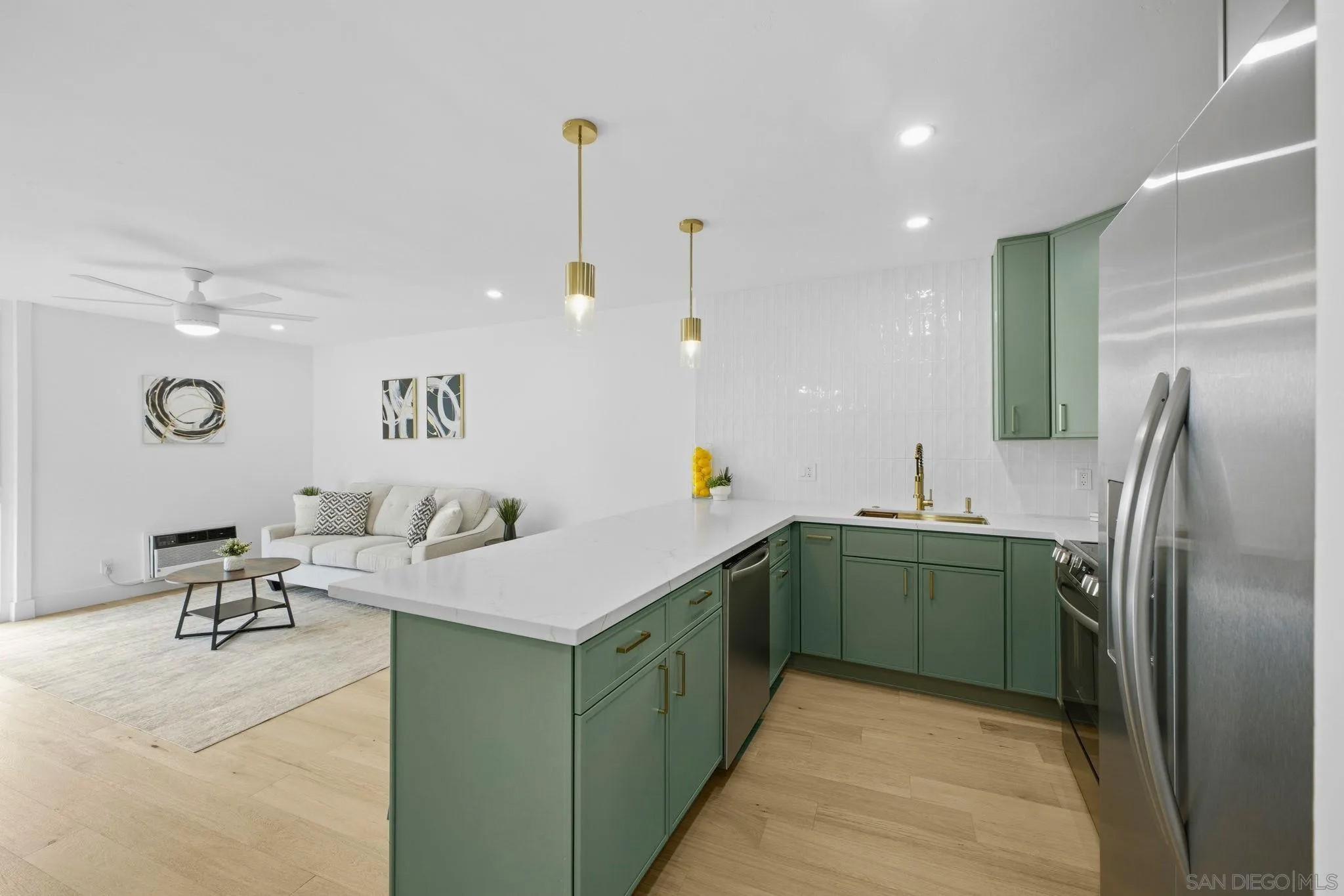 3050 Rue Dorleans 308