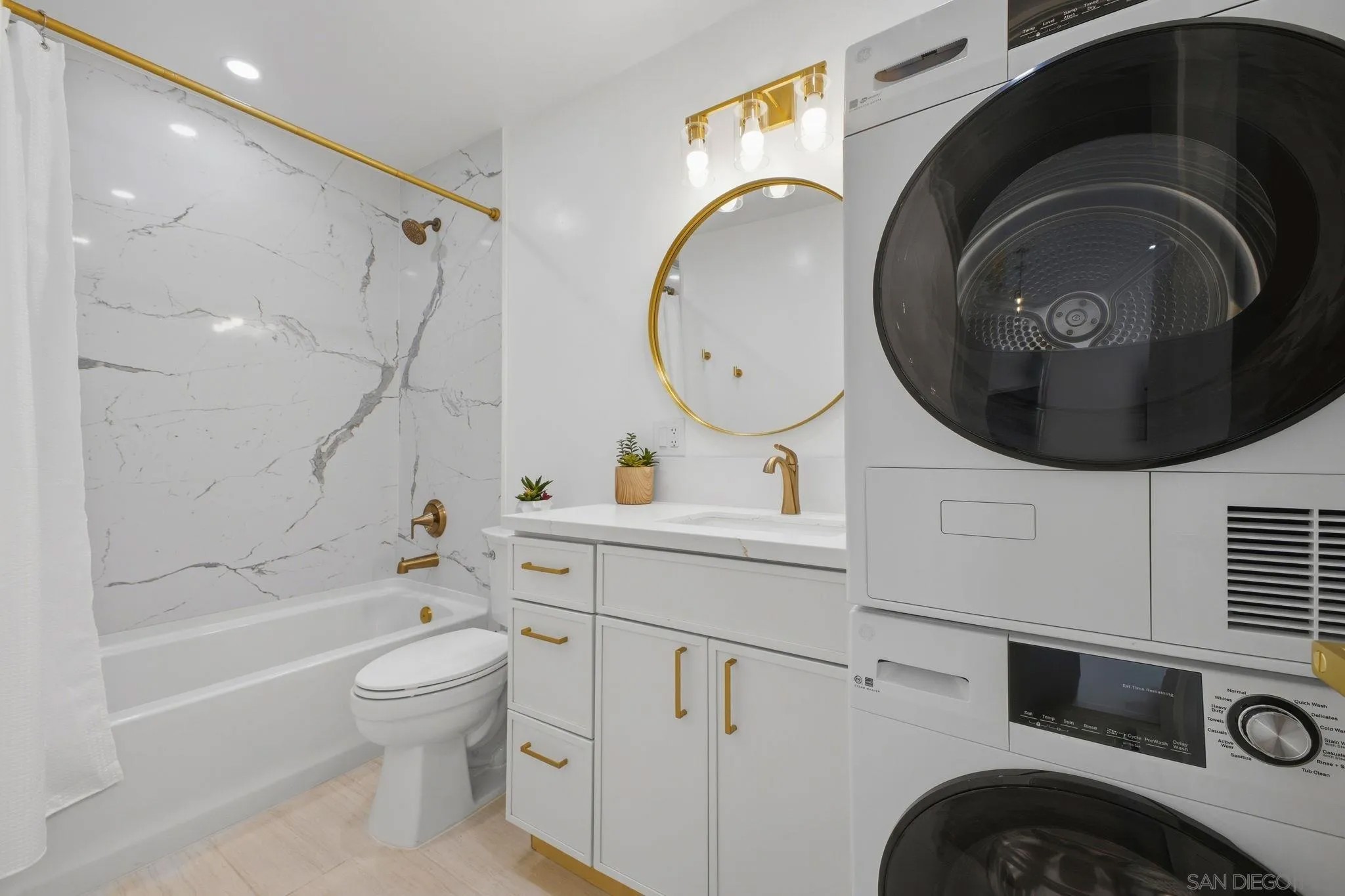 3050 Rue Dorleans 308