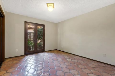 Tiny photo for 22511 Ballinger Street, Chatsworth, CA 91311 (MLS # SR25235131)