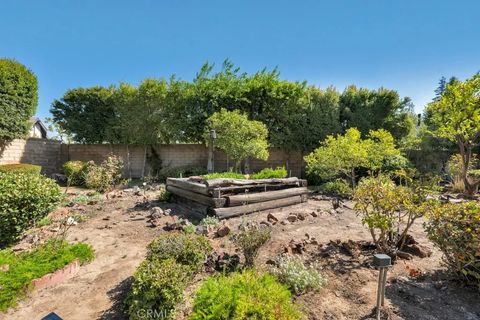 Tiny photo for 22511 Ballinger Street, Chatsworth, CA 91311 (MLS # SR25235131)