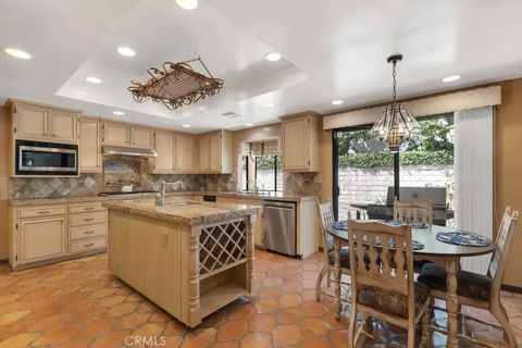 Tiny photo for 22511 Ballinger Street, Chatsworth, CA 91311 (MLS # SR25235131)