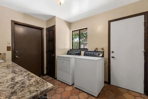 Tiny photo for 22511 Ballinger Street, Chatsworth, CA 91311 (MLS # SR25235131)