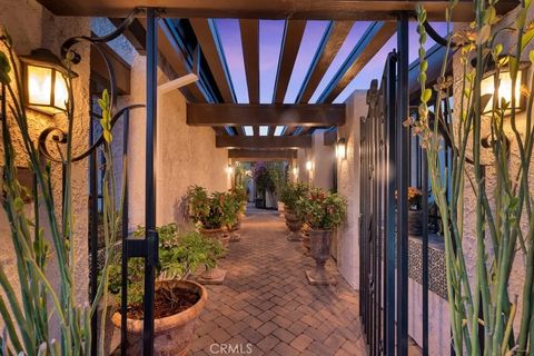Tiny photo for 22511 Ballinger Street, Chatsworth, CA 91311 (MLS # SR25235131)