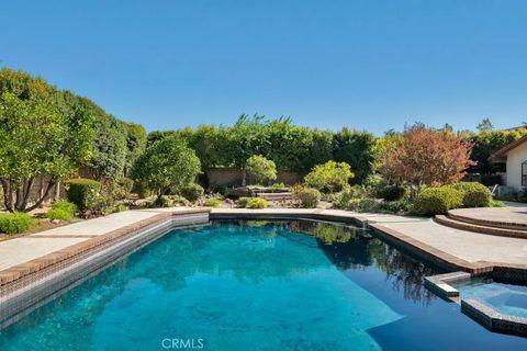 Tiny photo for 22511 Ballinger Street, Chatsworth, CA 91311 (MLS # SR25235131)