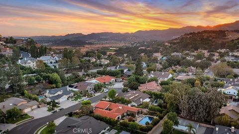 Tiny photo for 22511 Ballinger Street, Chatsworth, CA 91311 (MLS # SR25235131)