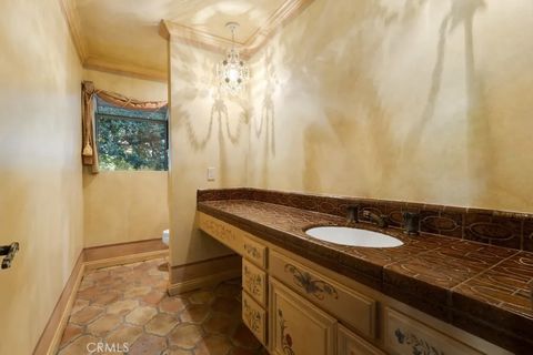 Tiny photo for 22511 Ballinger Street, Chatsworth, CA 91311 (MLS # SR25235131)