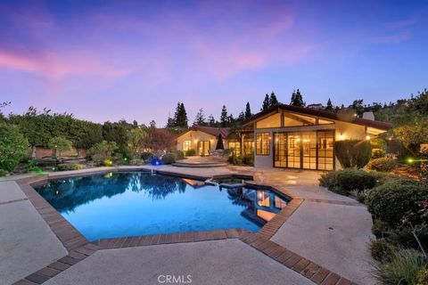 Tiny photo for 22511 Ballinger Street, Chatsworth, CA 91311 (MLS # SR25235131)