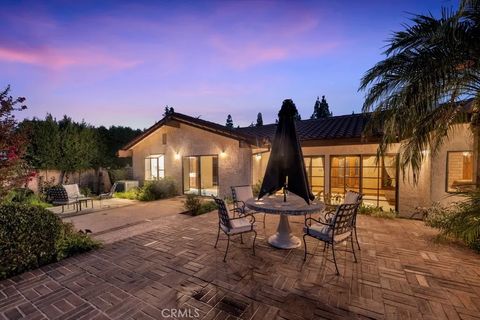 Tiny photo for 22511 Ballinger Street, Chatsworth, CA 91311 (MLS # SR25235131)