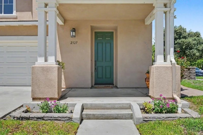 2327 Trellis St