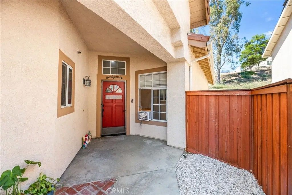 Photo of 23832 Castinette Way, Murrieta, CA 92562 (MLS # SW26019884)