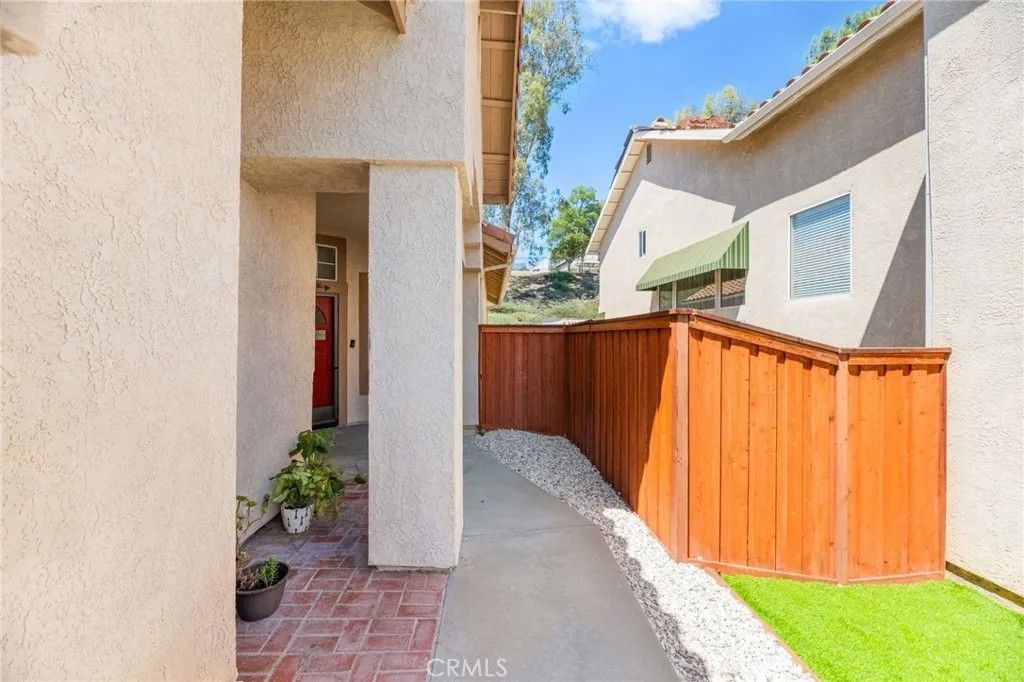Photo of 23832 Castinette Way, Murrieta, CA 92562 (MLS # SW26019884)