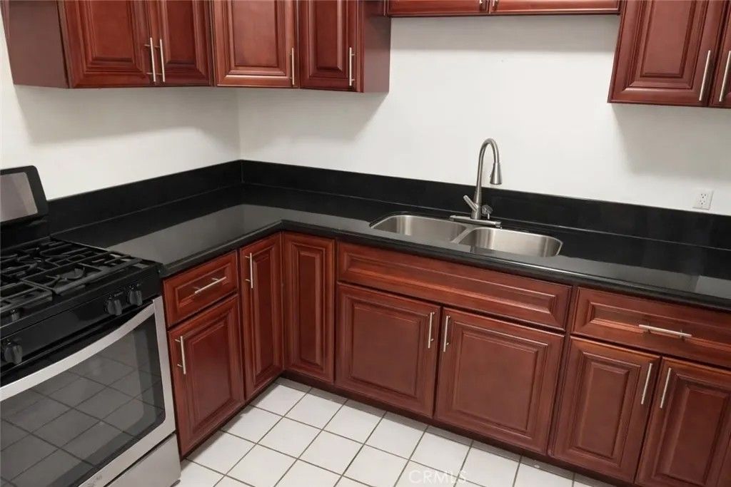 Photo of 1226 Sunkist Circle, Corona, CA 92882 (MLS # IV26000900)