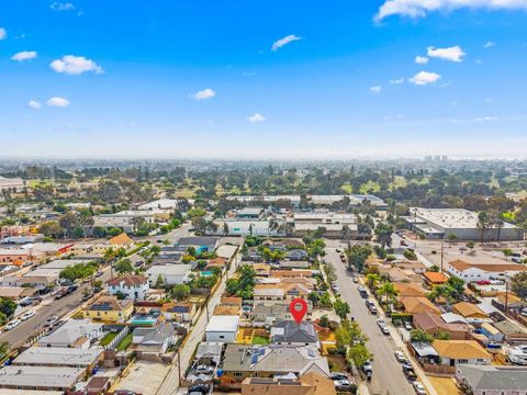 Tiny photo for 703 40th St, San Diego, CA 92102 (MLS # 250043150)