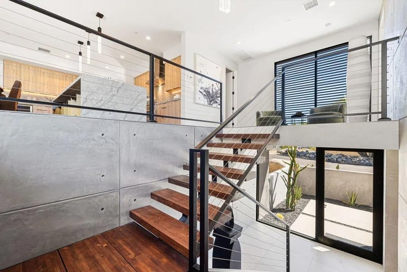775 W Cabrillo Road