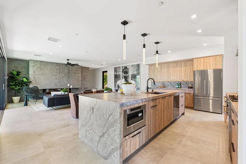 775 W Cabrillo Road