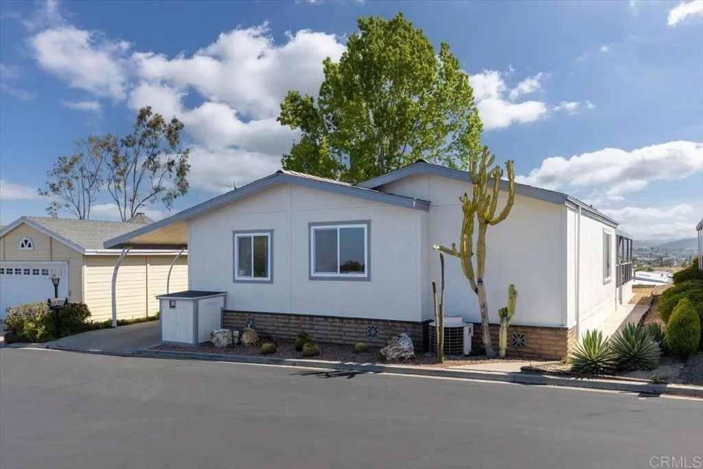 Photo of 3535 Linda Vista #333, San Marcos, CA 92078 (MLS # NDP2505084)