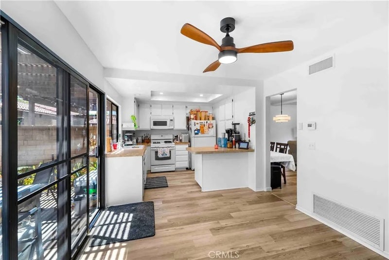 189 S Hollenbeck