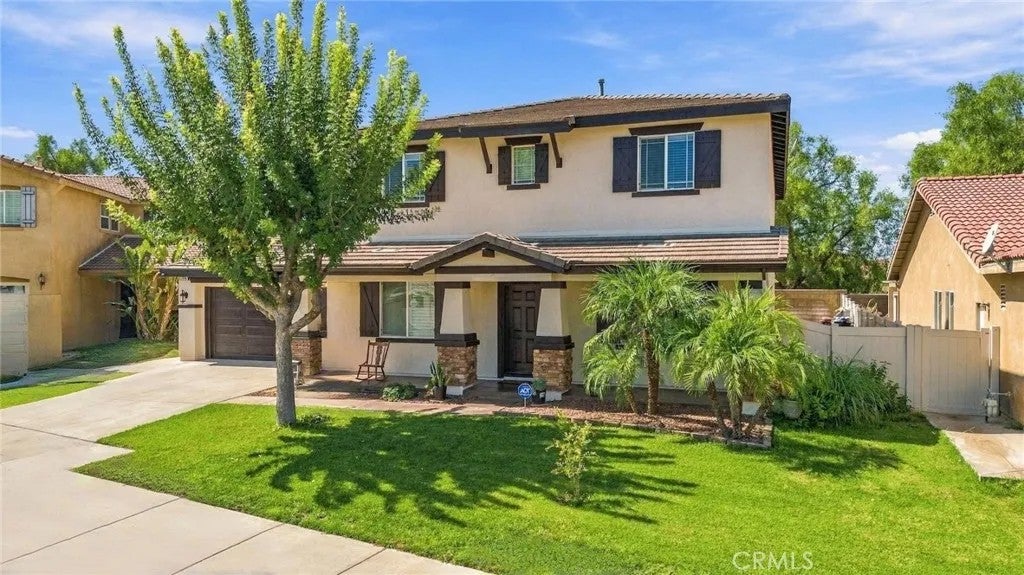 Photo of 1446 Burns Ln, San Jacinto, CA 92583 (MLS # DW26208656)