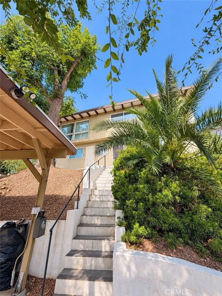 Photo of 2029 Barnett WAY, Los Angeles, CA 90032 (MLS # AR26215883)
