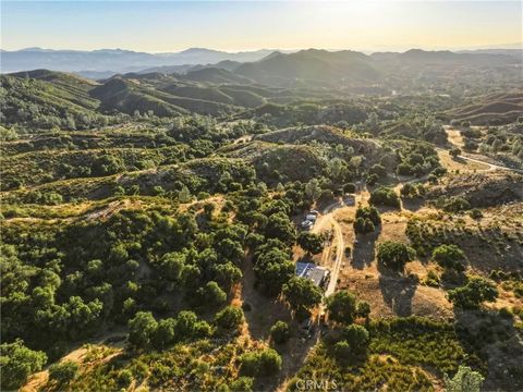 Photo of 5885 Lion Ridge, Creston, CA 93432 (MLS # PI26138201)