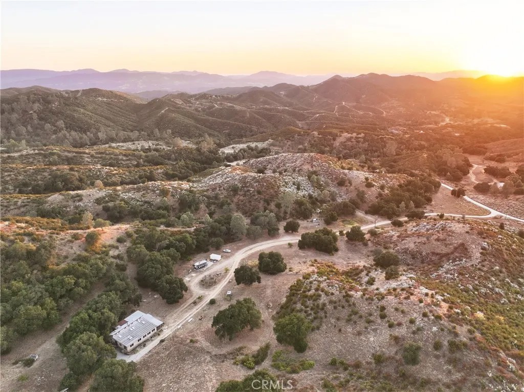 5885 Lion Ridge