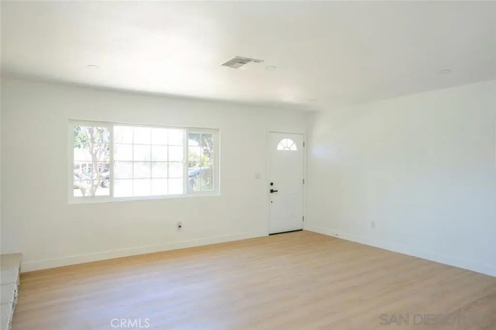 Photo of 1218 6th St, Redlands, CA 92374 (MLS # 250046268)