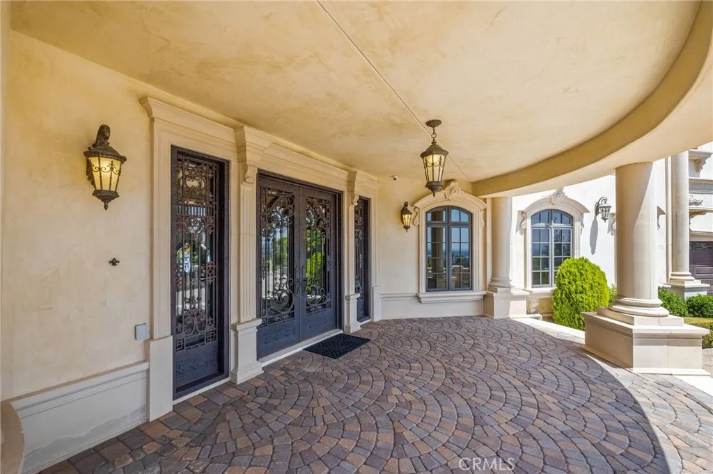 328 N Terrace View Drive