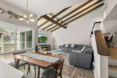 Tiny photo for 2961 S Fairview St, Santa Ana, CA 92704 (MLS # OC25268680)