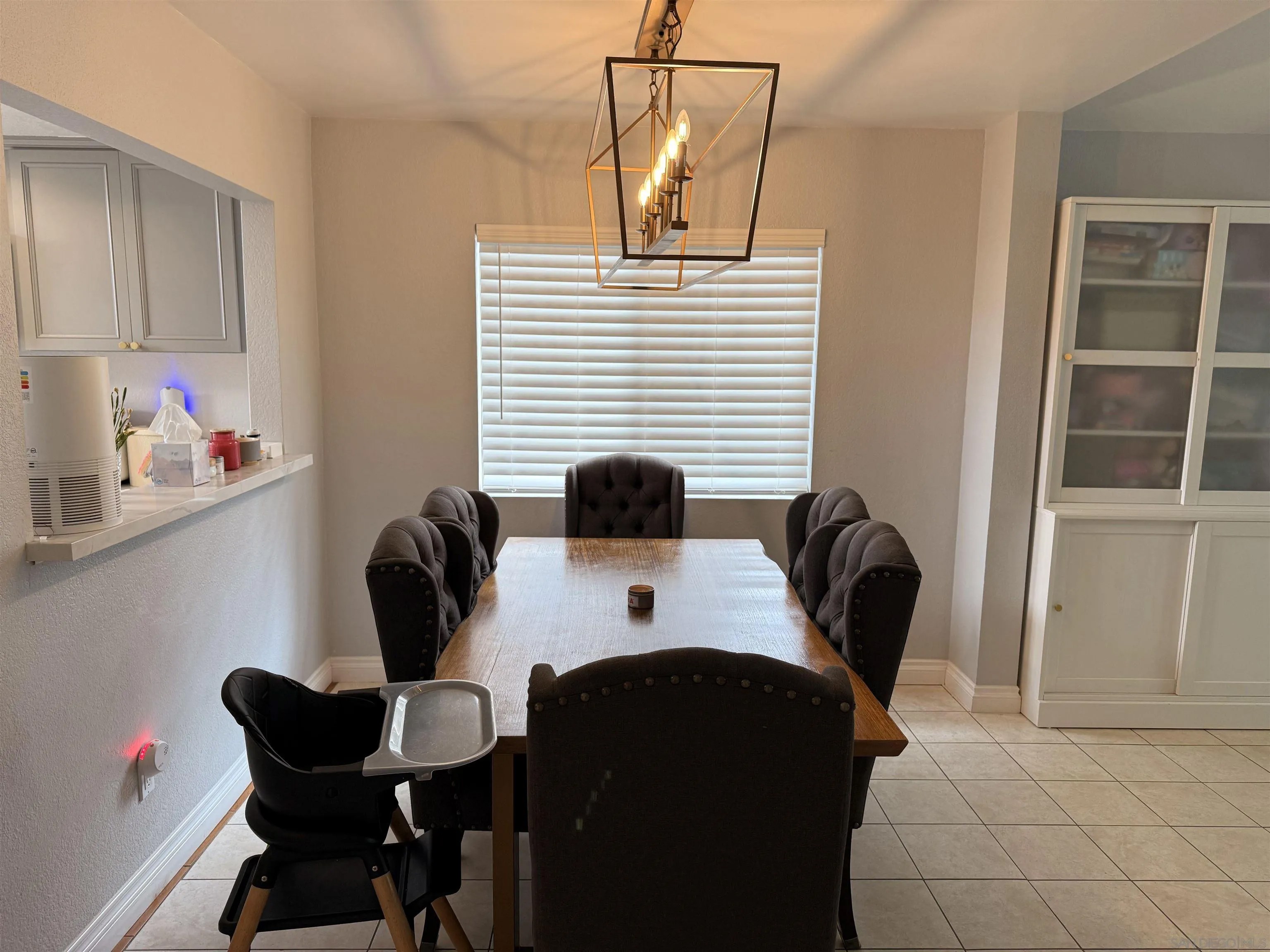 2327 Lake Forest