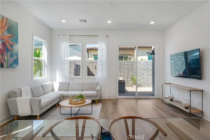 842 Sunrise Road