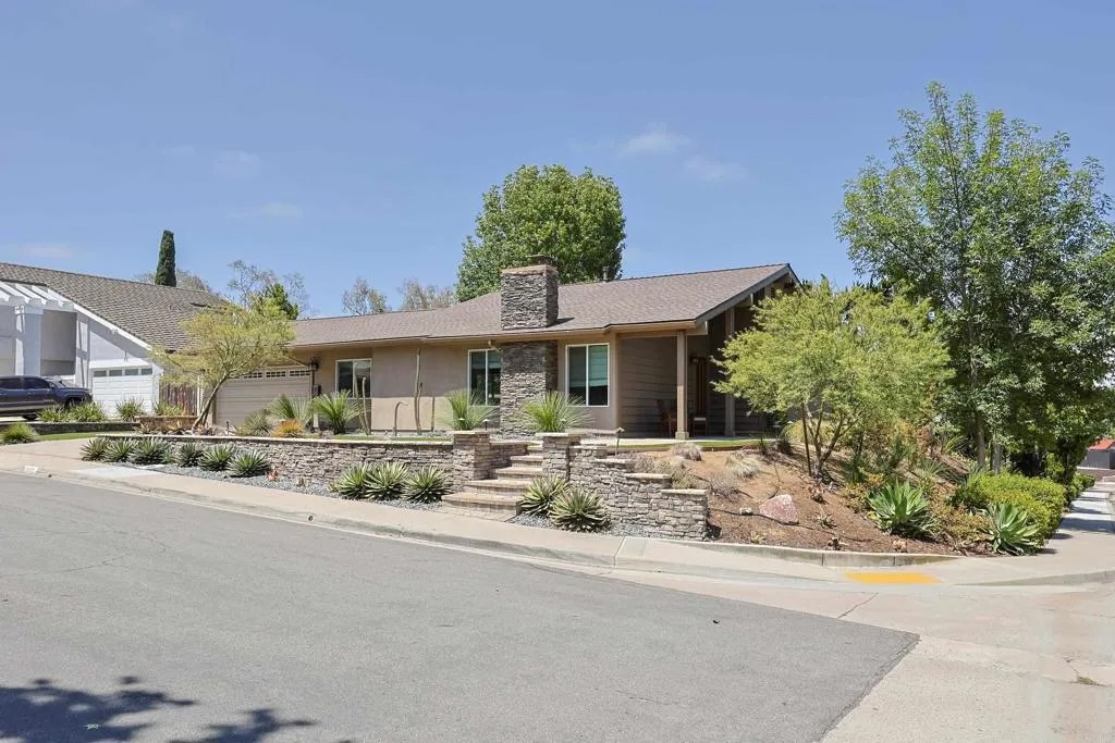 5390 Huaracha Court